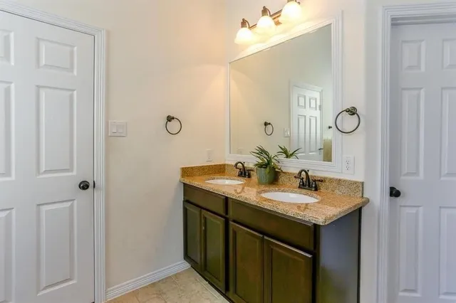 $2,950 | 6014 Cambry Landing Lane, Sugar Land, TX 77479