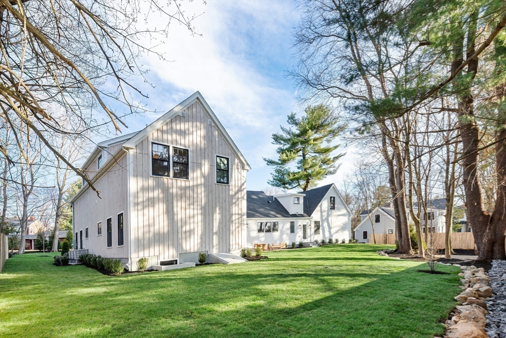 12 Paul Revere Road Lexington, MA 02421 - Photo 23 of 28