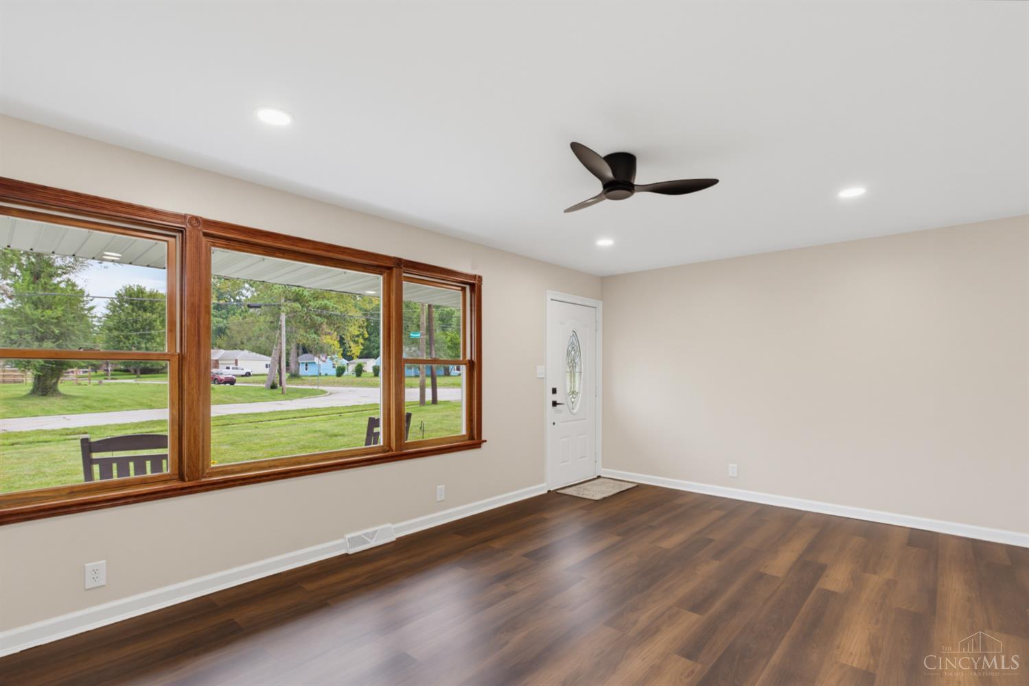 8265 Forest Road Cincinnati, OH 45255 - Photo 8 of 61 Gallery Image 8
