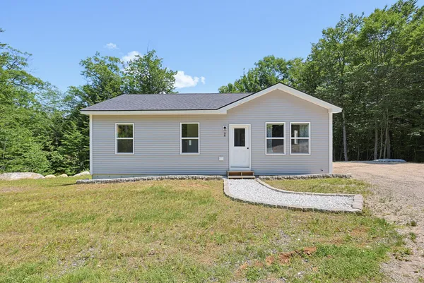 $349,000 | 98 Walter Hill Road, Naples, ME 04055