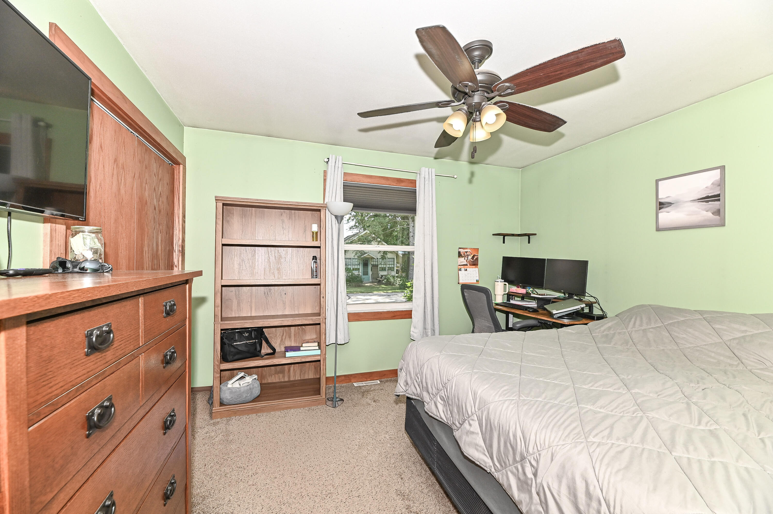 322 Woodlawn Avenue Rochester, WI 53105 - Photo 8 of 20 woodlawn-15