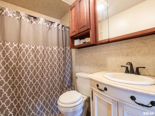 $174,000 | 414 West Placher Court, Chillicothe, IL 61523