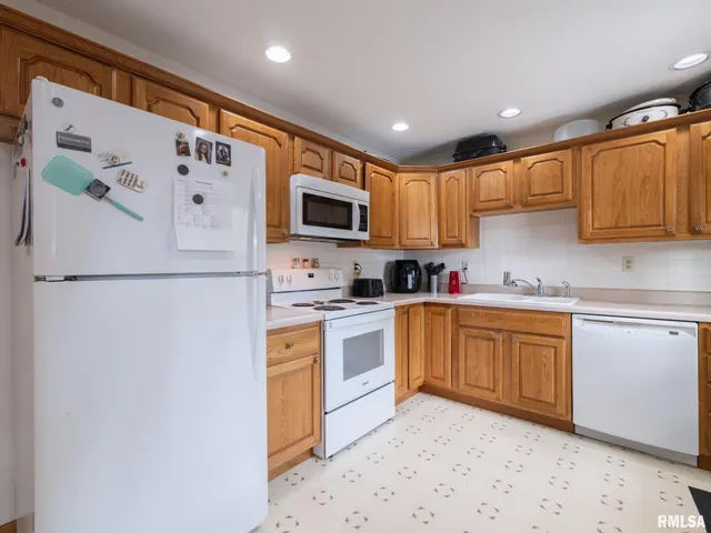 $174,000 | 414 West Placher Court, Chillicothe, IL 61523