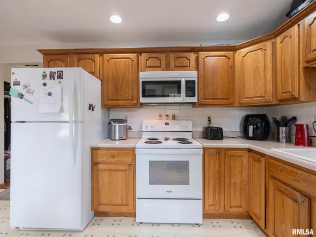 $174,000 | 414 West Placher Court, Chillicothe, IL 61523