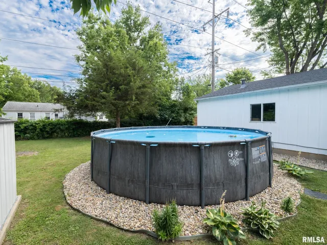 $174,000 | 414 West Placher Court, Chillicothe, IL 61523