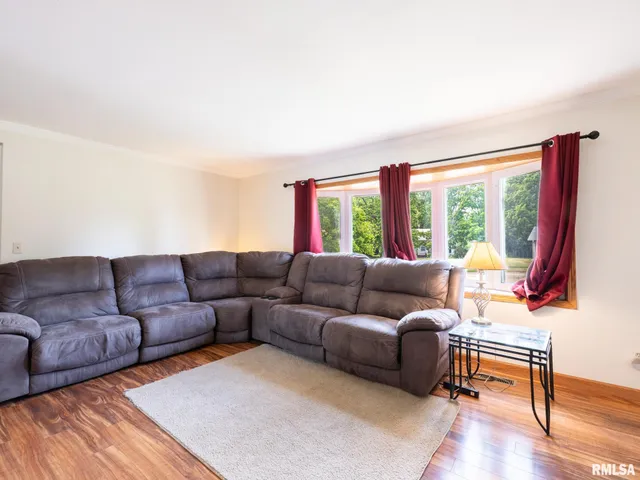 $174,000 | 414 West Placher Court, Chillicothe, IL 61523