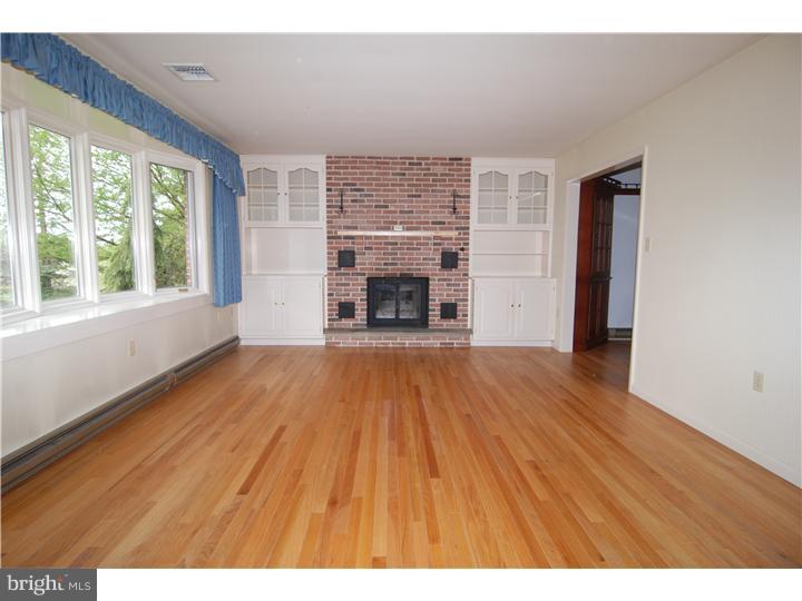 525 Gaul Road Reading, PA 19608 - Photo 4 of 25