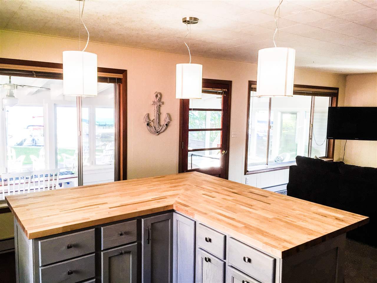 9048 East Hatchery Road Syracuse, IN 46567 - Photo 9 of 14 Gallery Image 9