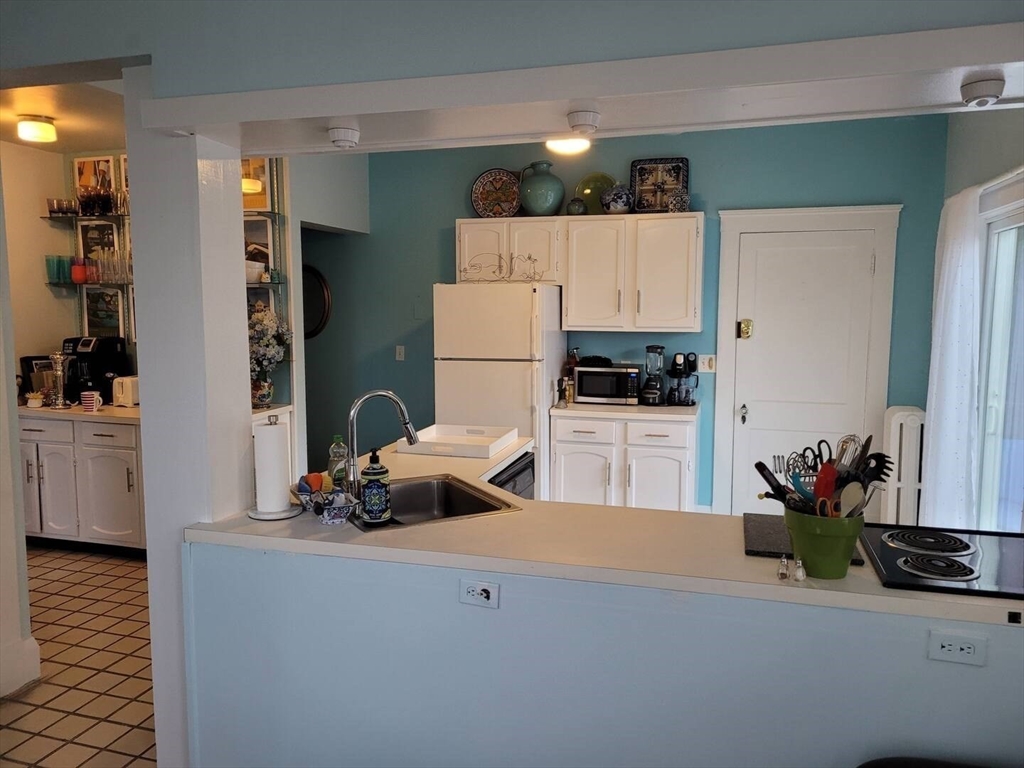 357 Lafayette Street, Unit 2 Salem, MA 01970 - Photo 14 of 19