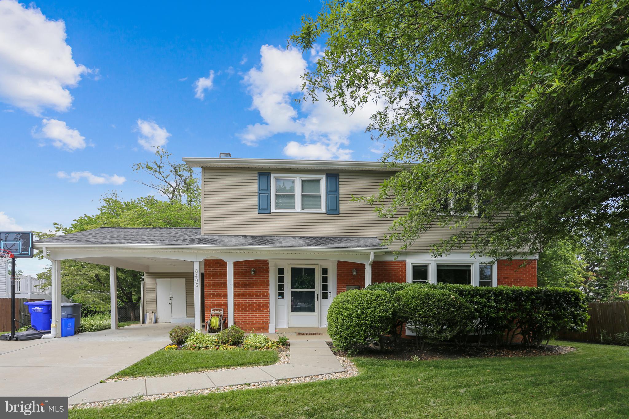 8405 Victory Lane Potomac, MD 20854 - Photo 1 of 30