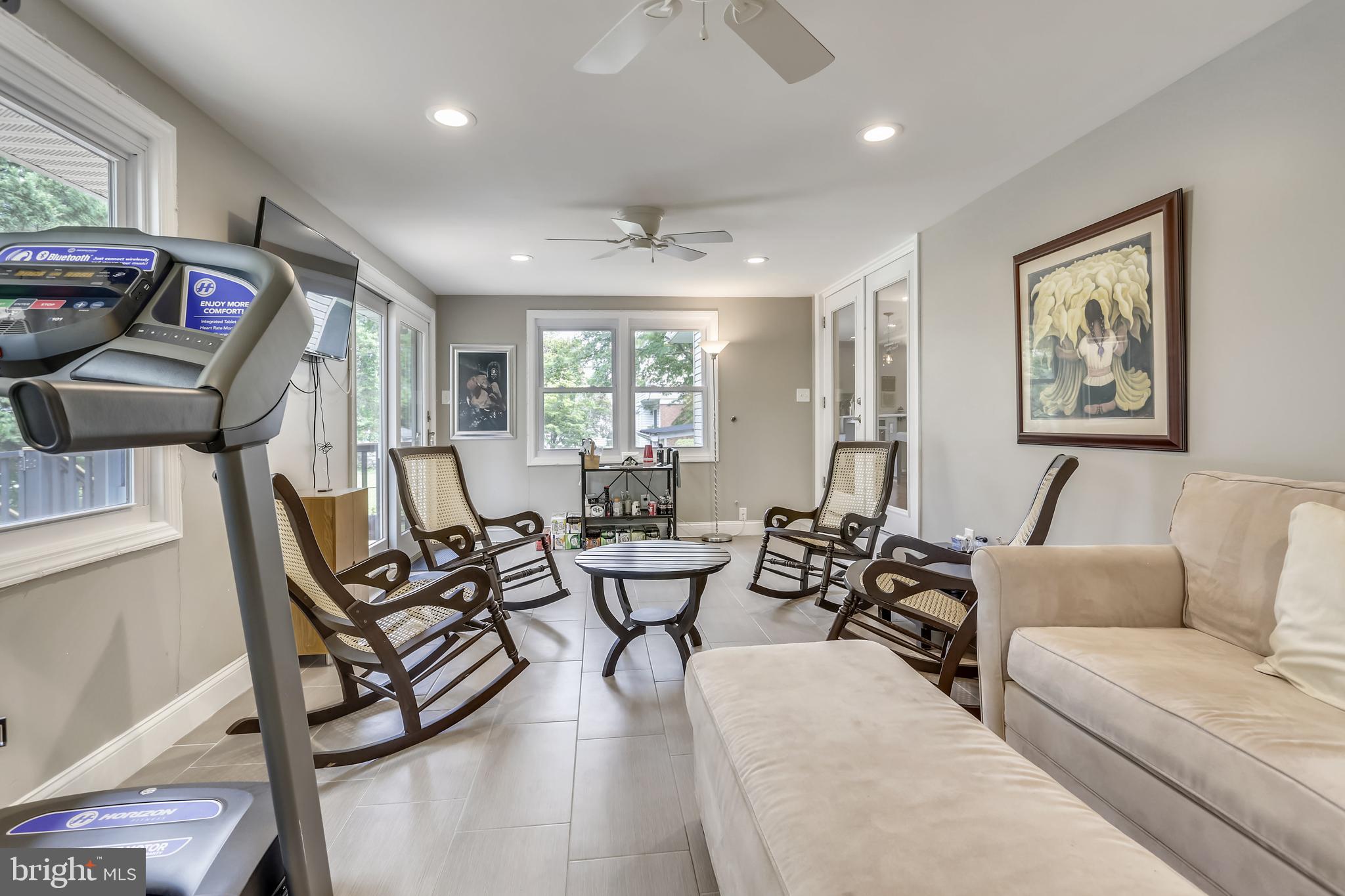 8405 Victory Lane Potomac, MD 20854 - Photo 11 of 30