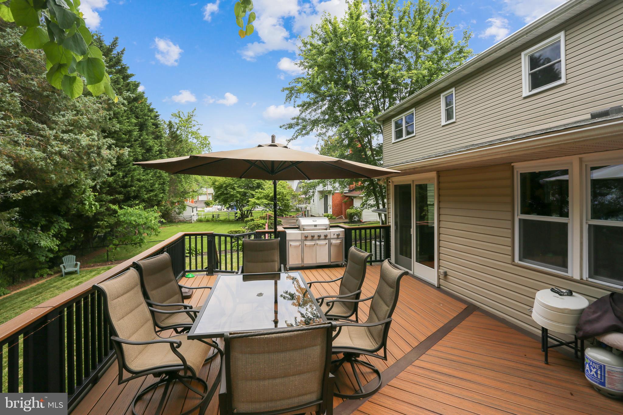 8405 Victory Lane Potomac, MD 20854 - Photo 15 of 30