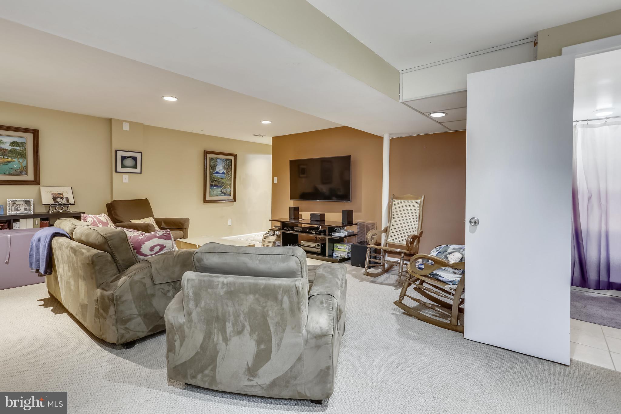 8405 Victory Lane Potomac, MD 20854 - Photo 29 of 30