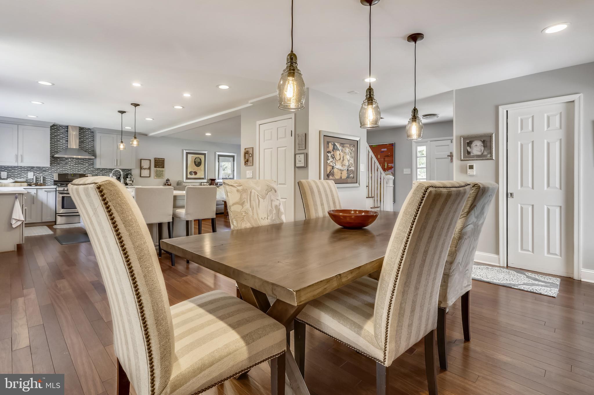 8405 Victory Lane Potomac, MD 20854 - Photo 7 of 30