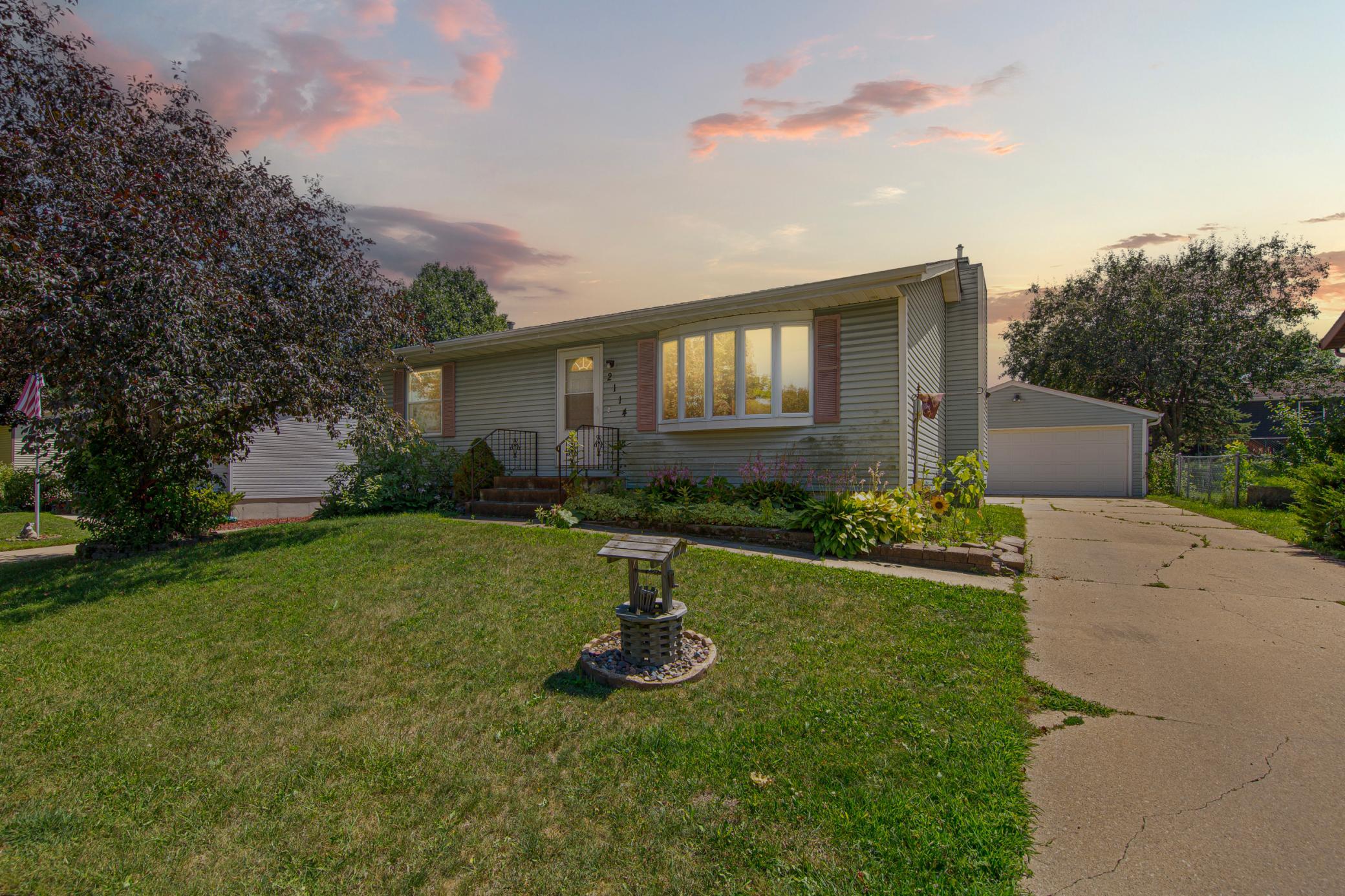 2114 51st Street Northwest Rochester, MN 55901 - Photo 34 of 37 Gallery Image 34