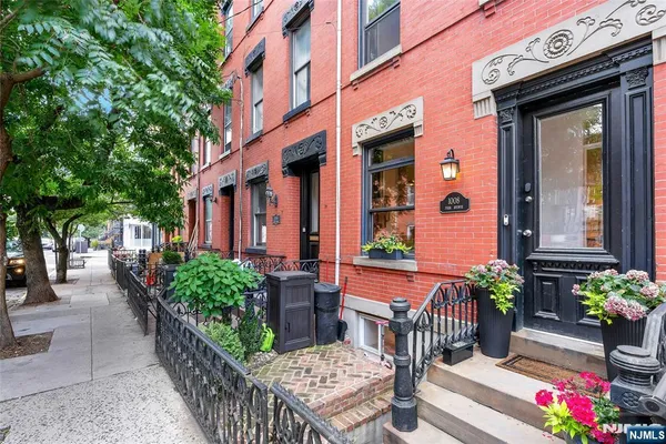 $3,200,000 | 1008 Park Avenue, Hoboken, NJ 07030