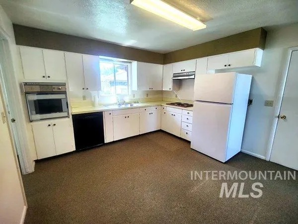 $2,650 | 10529 West Stardust Drive, Boise, ID 83709