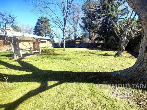 $2,650 | 10529 West Stardust Drive, Boise, ID 83709