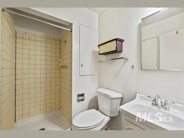 $2,650 | 10529 West Stardust Drive, Boise, ID 83709