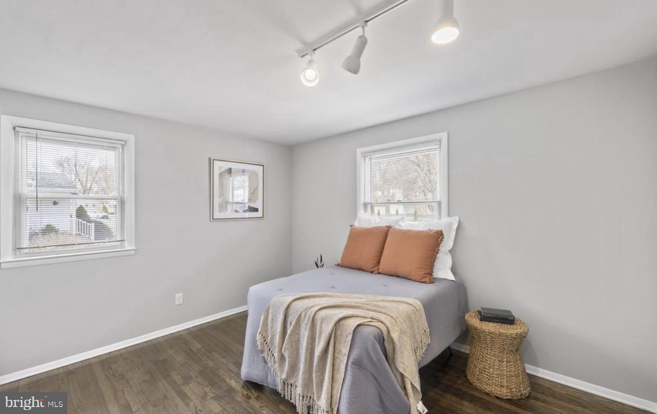 243 Highmeadow Road Reisterstown, MD 21136 - Photo 18 of 32 Cozy retreat with natural light.