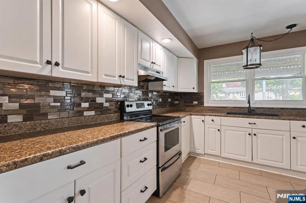 12 River Road Oak Ridge, NJ 07438 - Photo 9 of 36