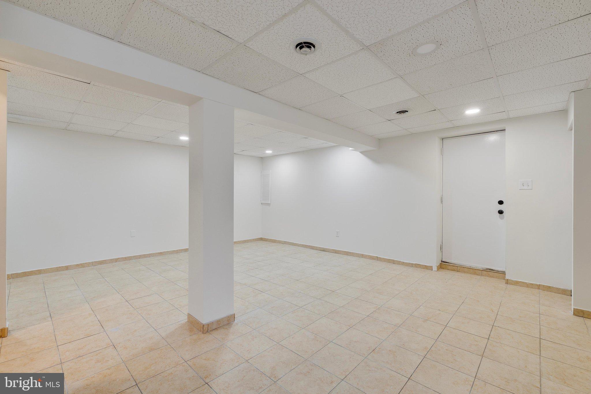 8121 Elizabeth Road Pasadena, MD 21122 - Photo 23 of 34 Gallery Image 23