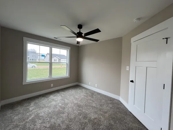 $294,900 | 631 Avondale Road, Oak Grove, KY 42262