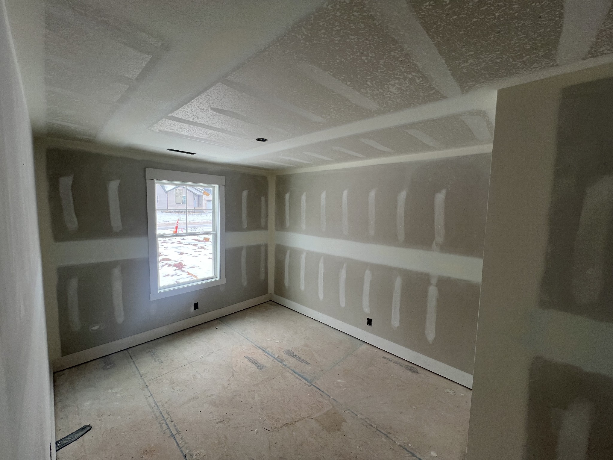 631 Avondale Road Oak Grove, KY 42262 - Photo 46 of 48 a view of an empty room with a window