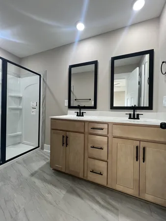 $294,900 | 631 Avondale Road, Oak Grove, KY 42262