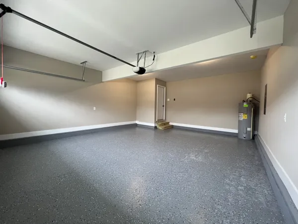 $294,900 | 631 Avondale Road, Oak Grove, KY 42262