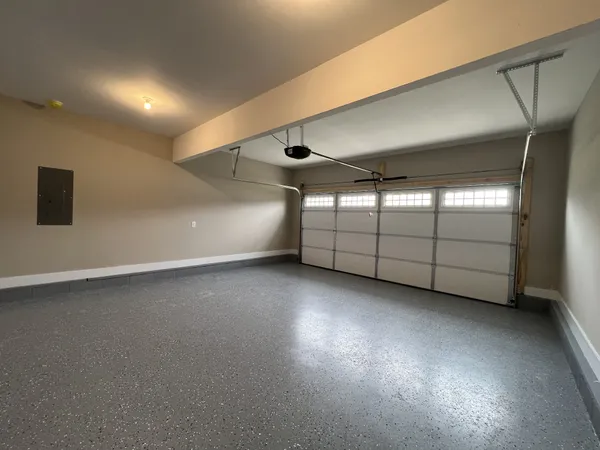 $294,900 | 631 Avondale Road, Oak Grove, KY 42262