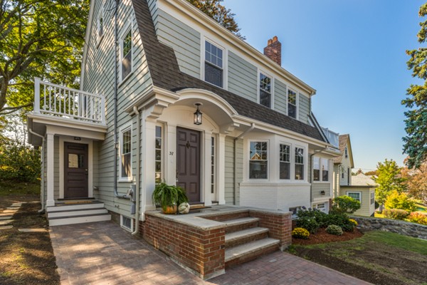 37 Crocker Road Medford, MA 02155 - Photo 4 of 30 Gallery Image 4