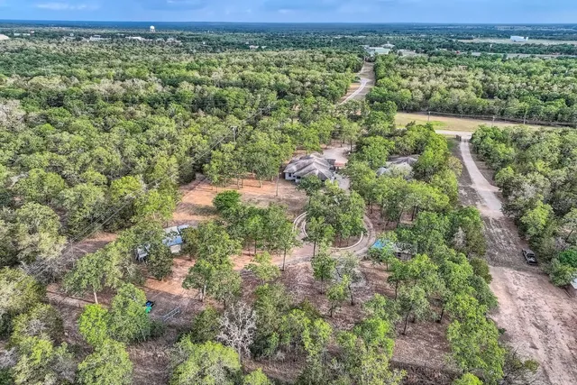 $799,298 | 200 Woodlands Drive, Bastrop, TX 78602