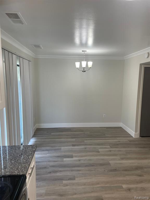23532 Lahser Road Southfield, MI 48033 - Photo 4 of 15