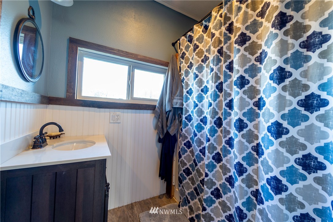 483 Gish Road Onalaska, WA 98570 - Photo 11 of 26 Gallery Image 11
