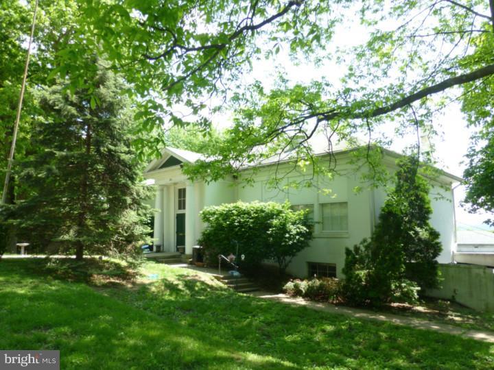 34 Park Road Reading, PA 19609 - Photo 1 of 6 Exterior Front