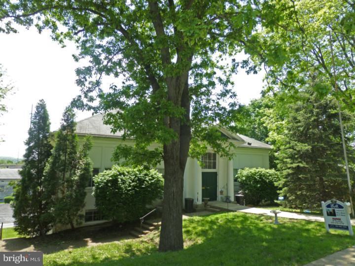 34 Park Road Reading, PA 19609 - Photo 2 of 6 Exterior Front