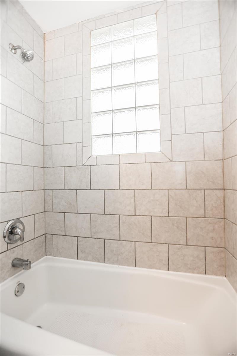 610 Military Road St. Louis, MO 63125 - Photo 13 of 31 Gallery Image 13