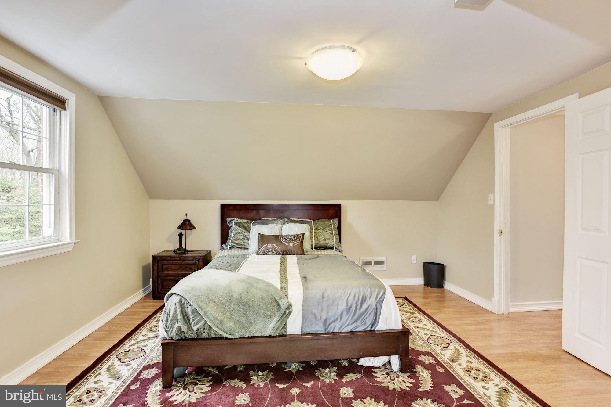 31 Dungarrie Road Baltimore, MD 21228 - Photo 17 of 35 Bedroom