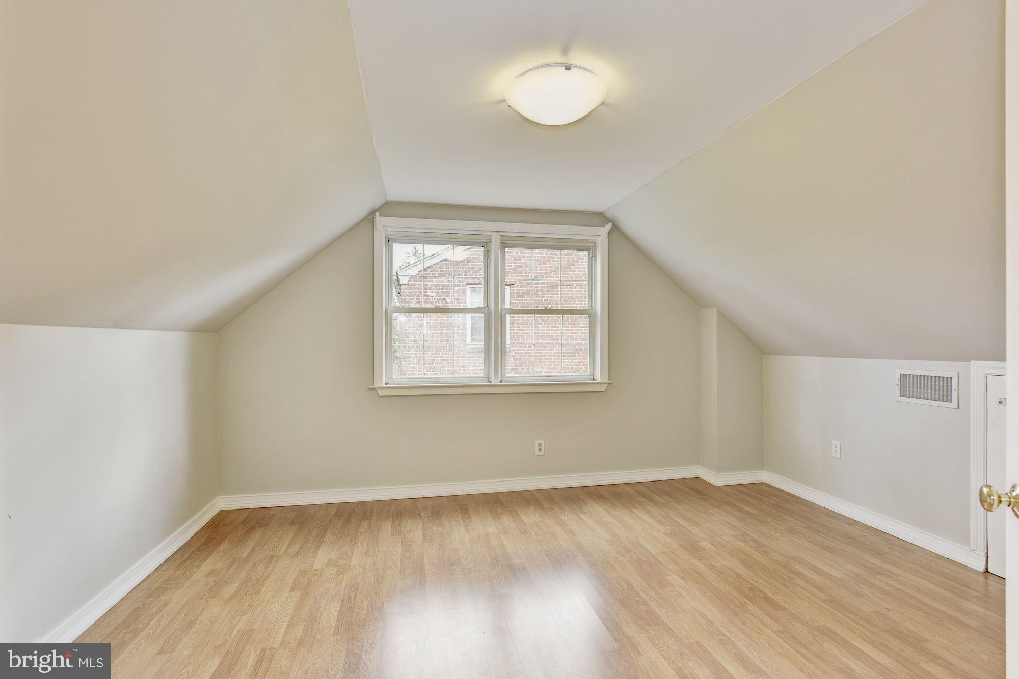 31 Dungarrie Road Baltimore, MD 21228 - Photo 19 of 35 Bedroom