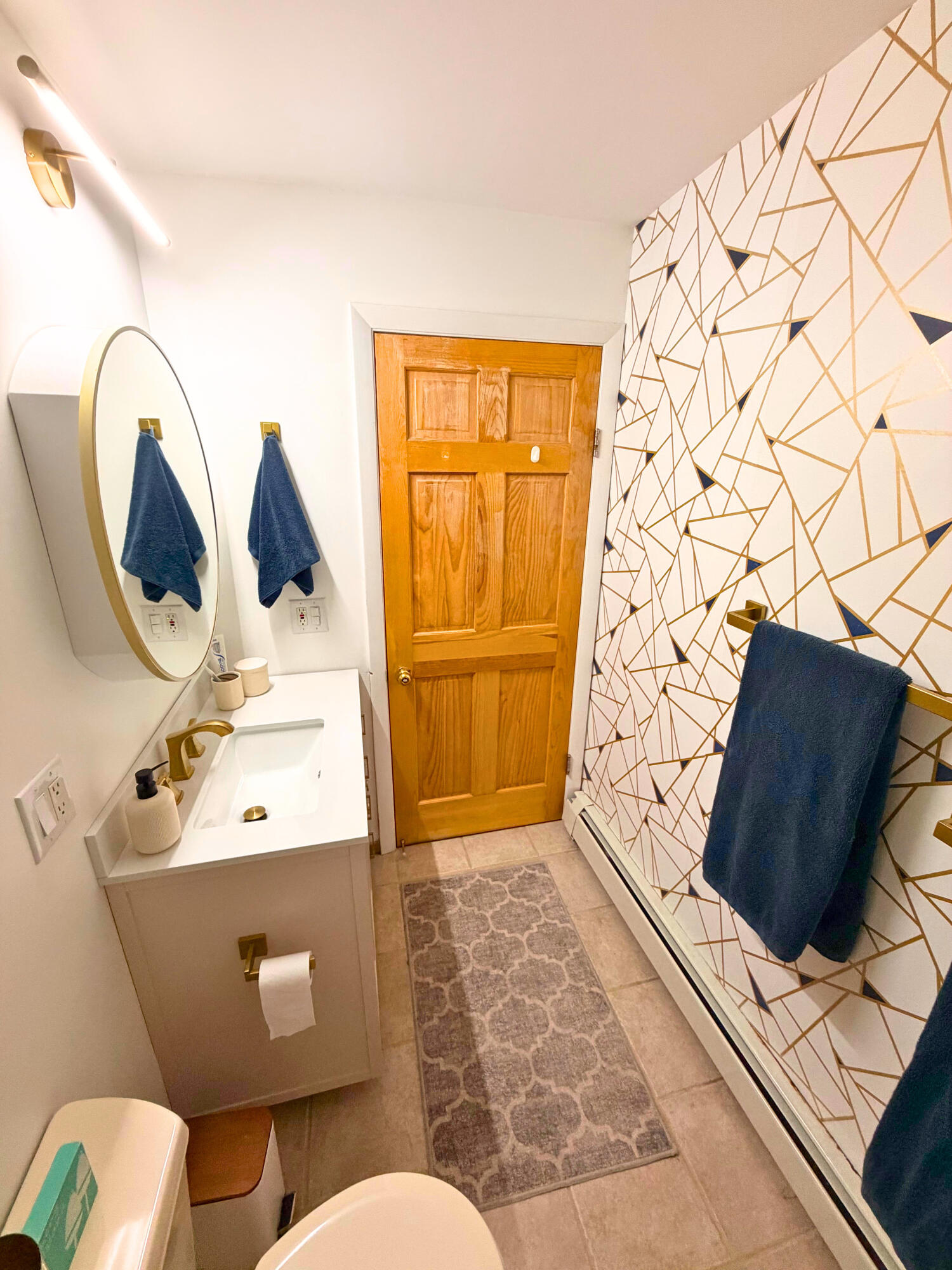 162 East Broadway Extension Bangor, ME 04401 - Photo 12 of 21 Bathroom