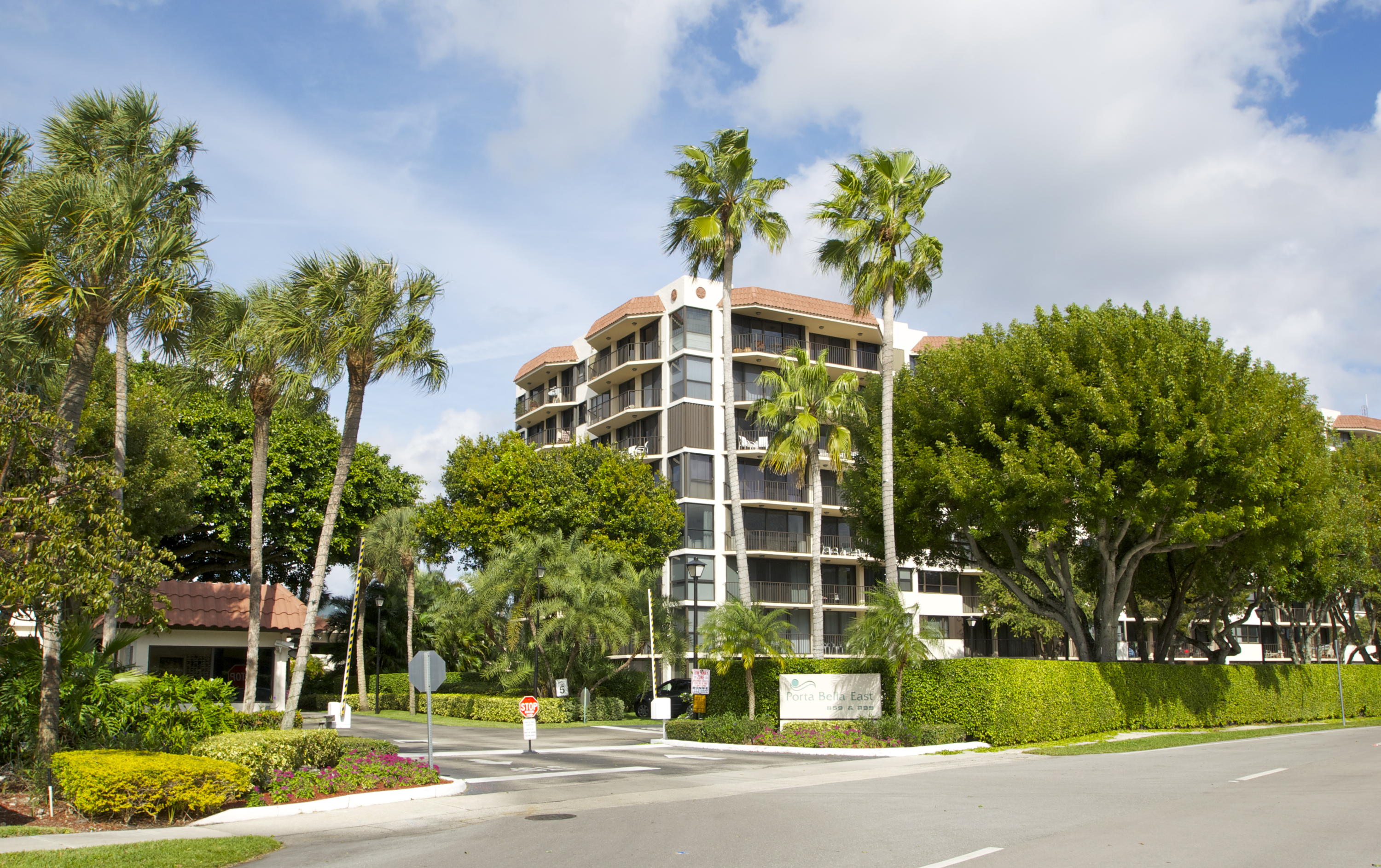 899 Jeffery Street, Unit 115 Boca Raton, FL 33487 - Photo 2 of 29 BUILDING