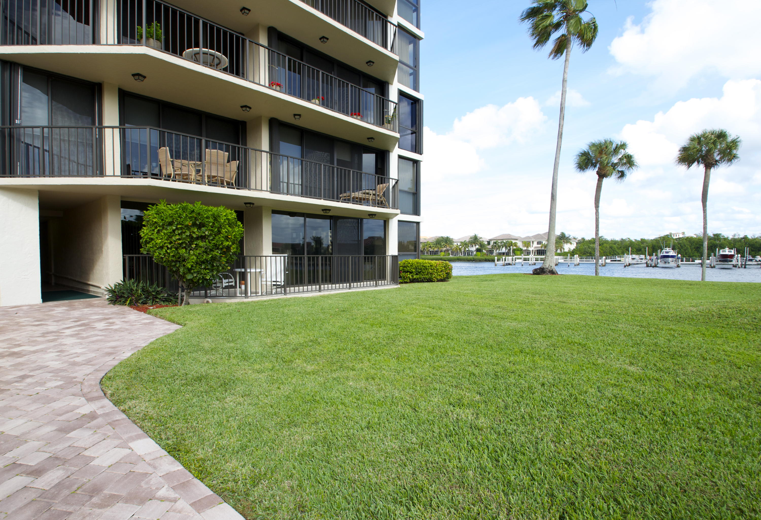 899 Jeffery Street, Unit 115 Boca Raton, FL 33487 - Photo 29 of 29 BUILDING