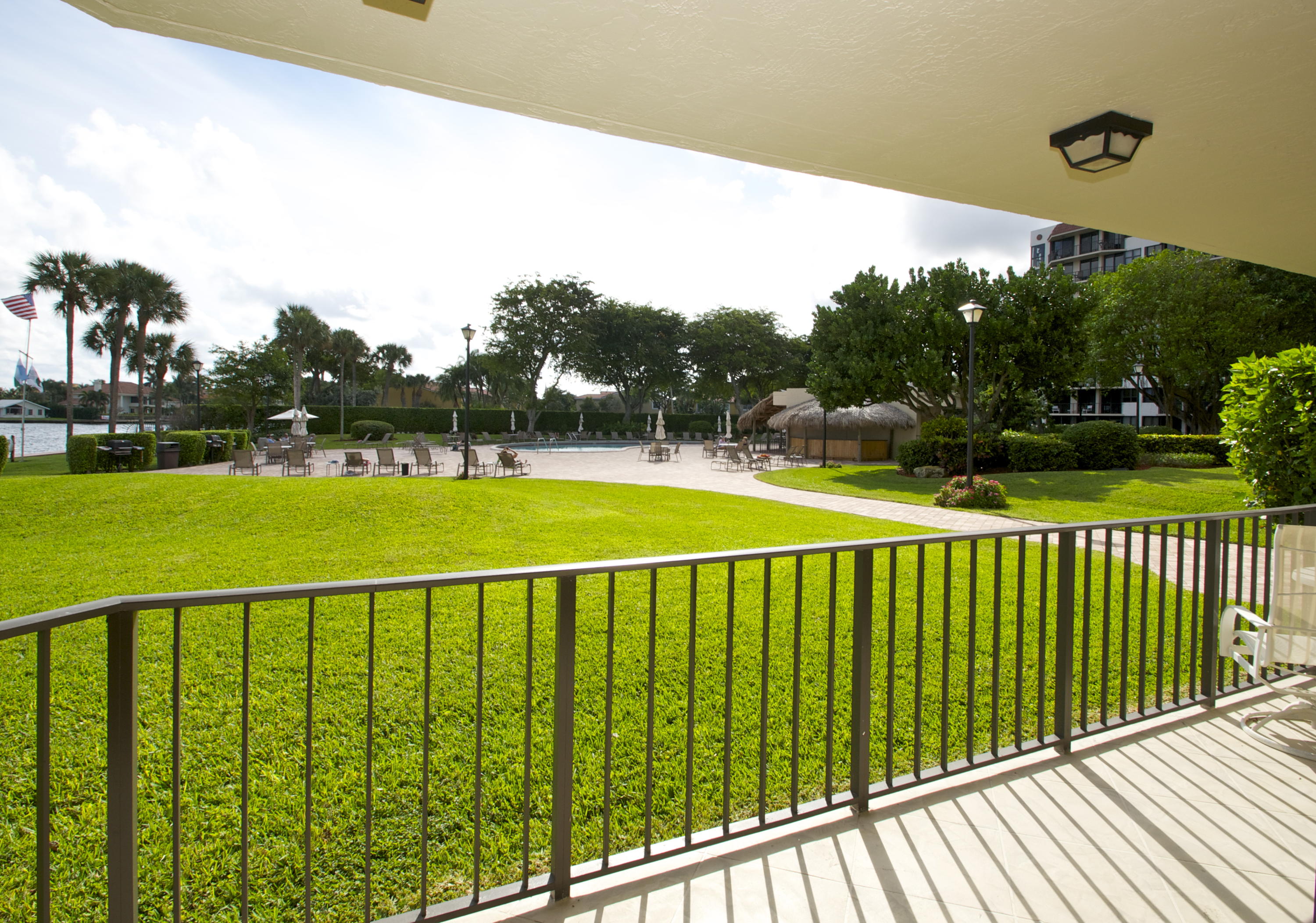 899 Jeffery Street, Unit 115 Boca Raton, FL 33487 - Photo 5 of 29 PORCH