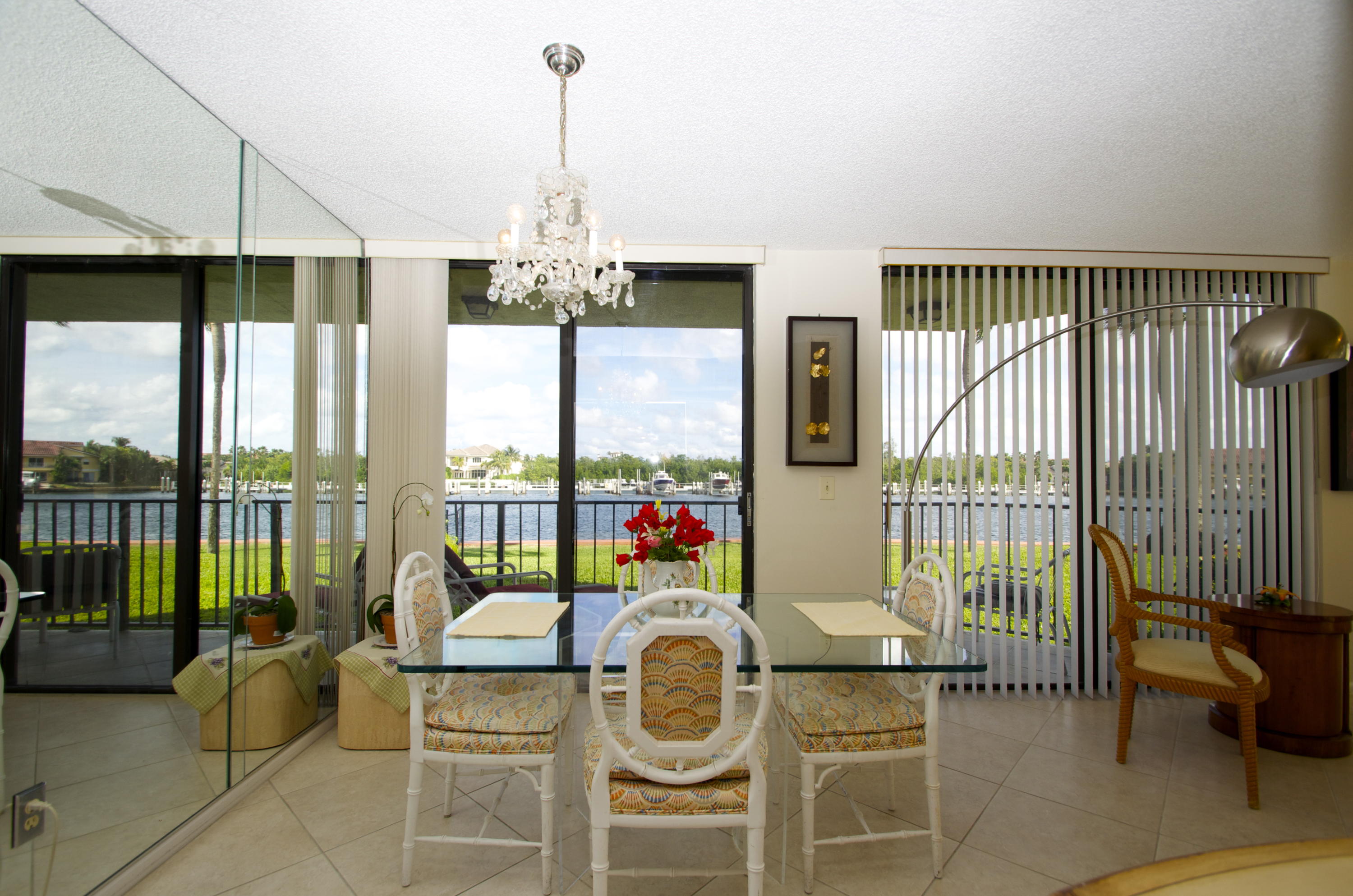 899 Jeffery Street, Unit 115 Boca Raton, FL 33487 - Photo 8 of 29 DINING ROOM