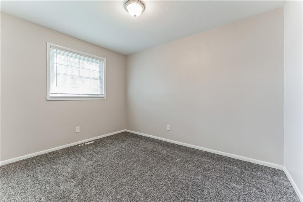 352 Walnut Hill Road Uniontown, PA 15401 - Photo 16 of 30 an empty room with a window