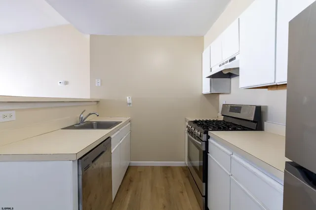 $155,900 | 700 North Franklin Boulevard, Unit 504, Pleasantville, NJ 08232