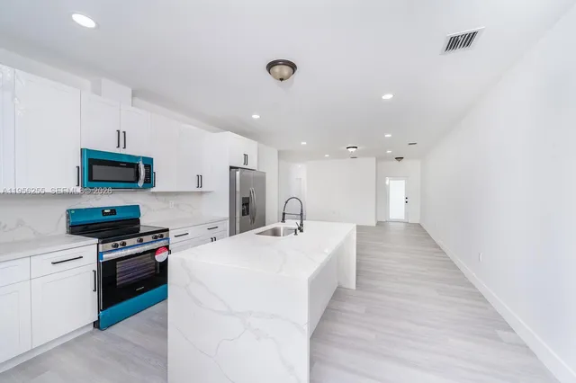 $3,700 | 12049 Southwest 213th Street, Unit 12049, Miami, FL 33177