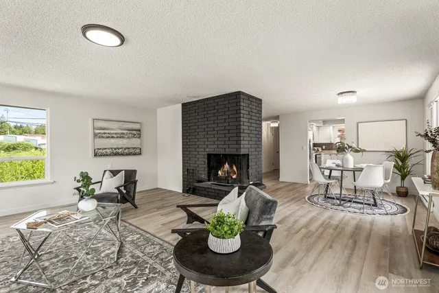 $775,000 | 15330 40th Avenue West, Unit A & B, Lynnwood, WA 98087