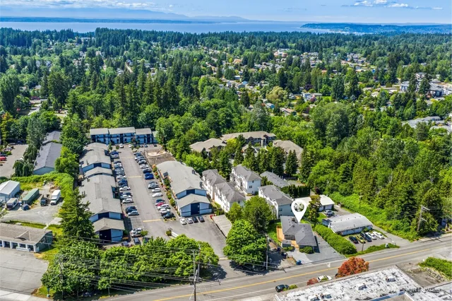 $775,000 | 15330 40th Avenue West, Unit A & B, Lynnwood, WA 98087